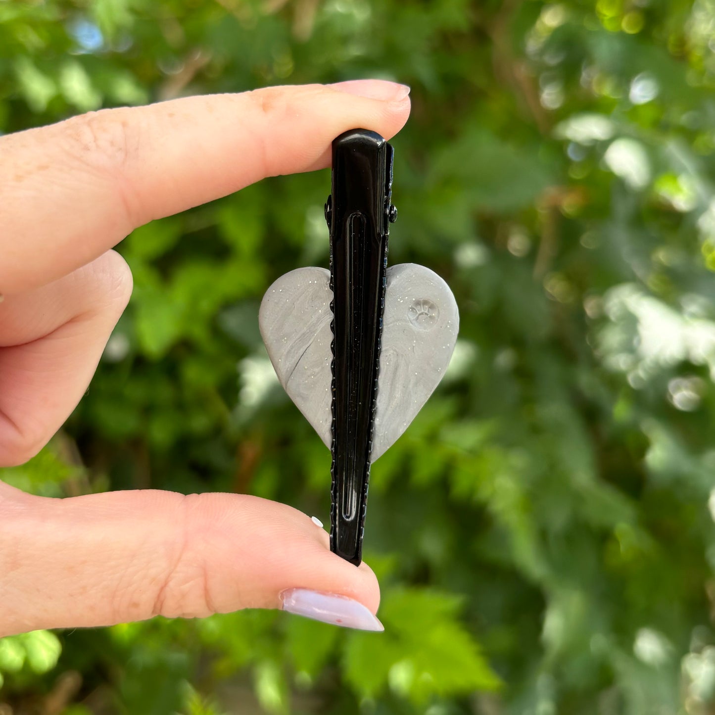 Marbled Gray & White Diamond Polymer Clay Heart Hair Clip – Handmade Hair Accessory